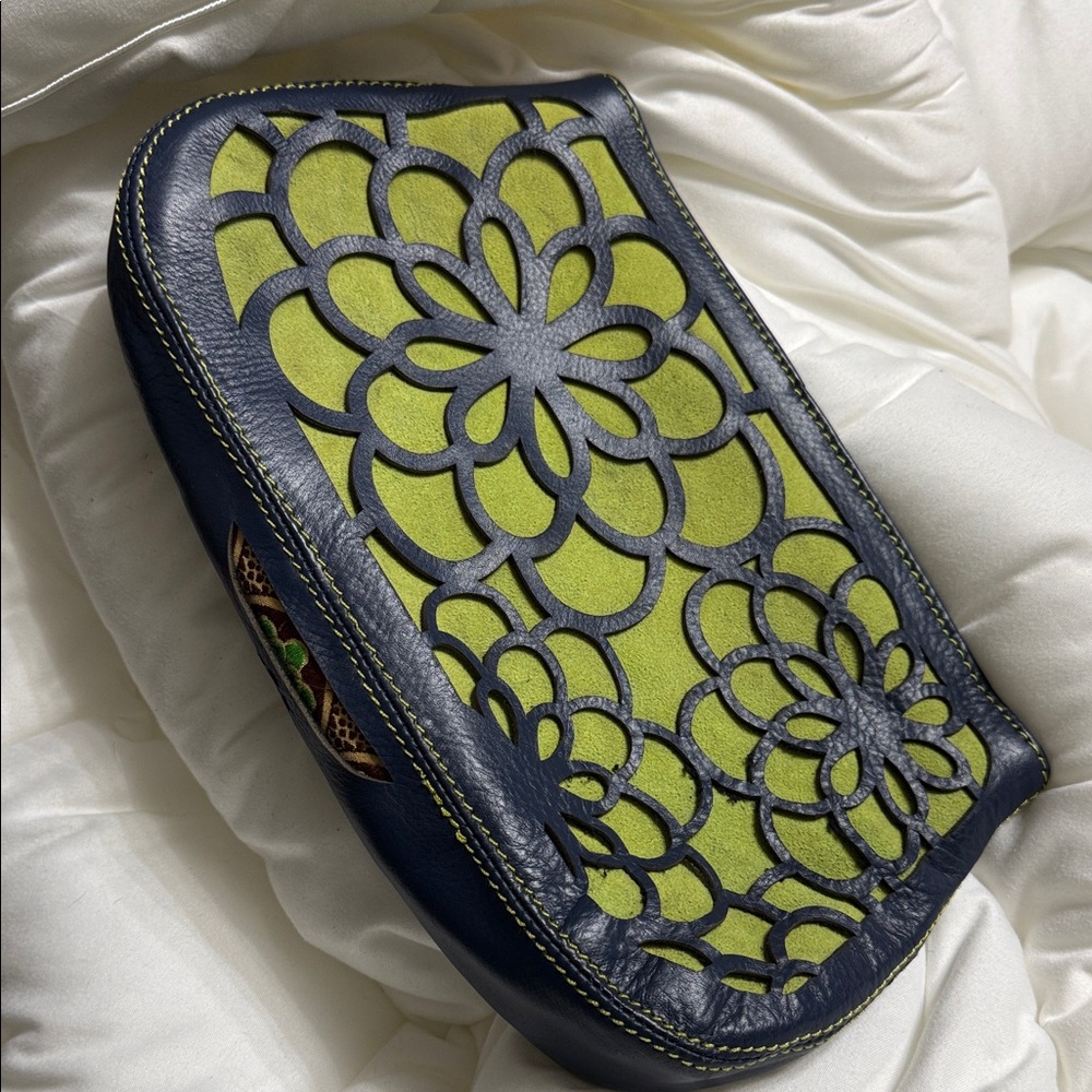 Hadley Pollet Peek-A-Boo clutch